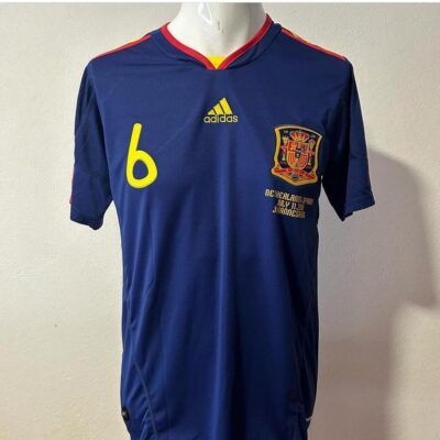 Camiseta Retro España Alternativa Iniesta 2010 Talle M
