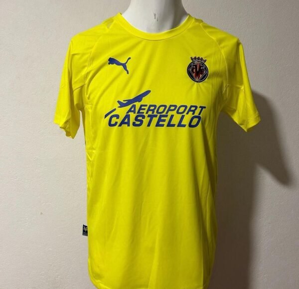 Camiseta Retro Villareal Forlan 05/06 talle L