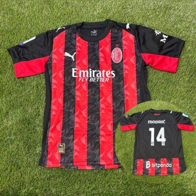 Camiseta Niño Milan titular 25/26 talle 10
