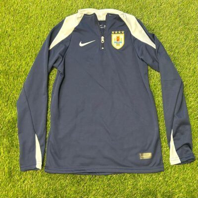 Buzo Niño Uruguay  talle 8