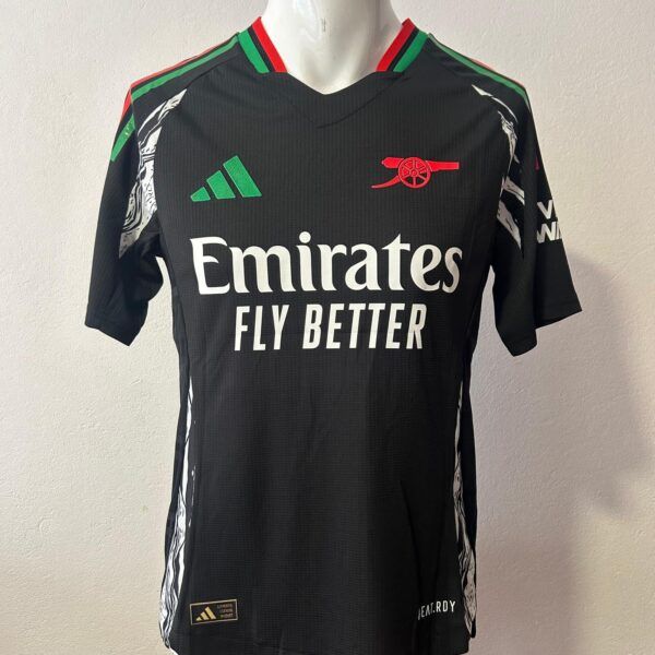 Camiseta Arsenal alternativa Saka 2024/25 talle M