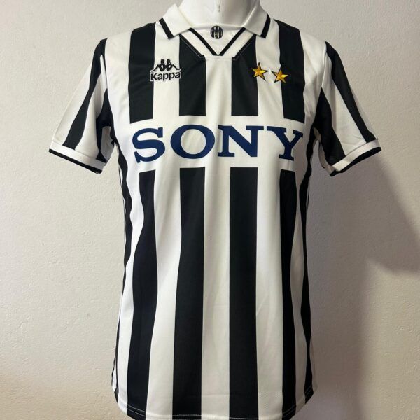 Camiseta Juventus titular Montero 96/97 talle M