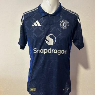 Camiseta Manchester United alternativa Ugarte 2024/25 talle L