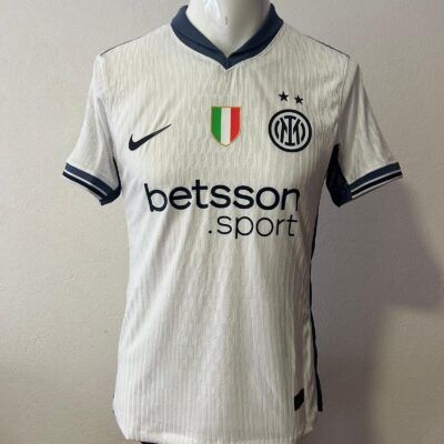 Camiseta Inter alternativa Lautaro 2024/25 talle M