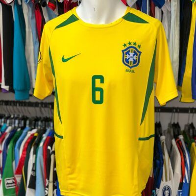 Camiseta Retro Brasil titular 2002 Roberto Carlos talle XL