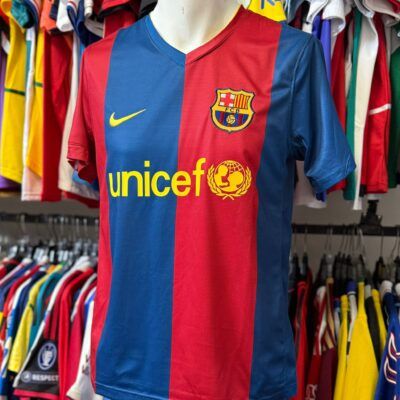 Camiseta Barcelona retro 2006/07 Ronaldinho talle XL