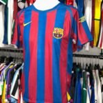 Camiseta Retro Barcelona Ronaldinho 05/06