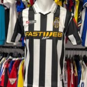 Camiseta Retro Juventus O´niel 01/02